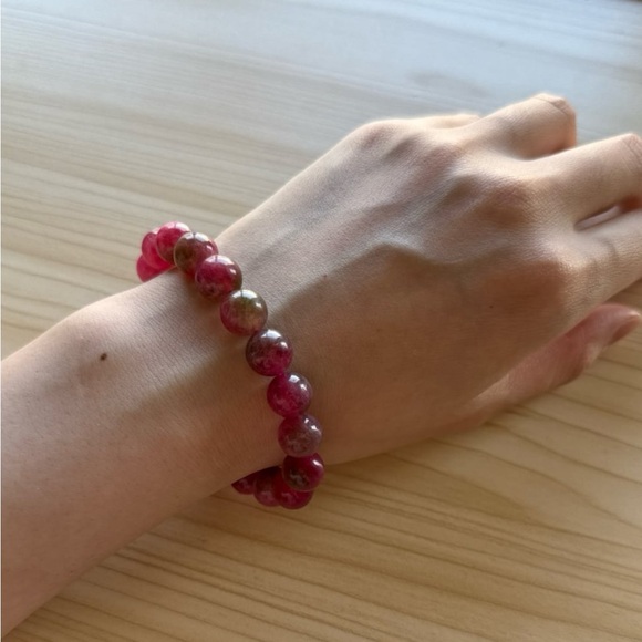 Watermelon gemstone - Picture 2 of 3